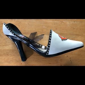 Chicago Bears High Heel Shoe Bottle Holder